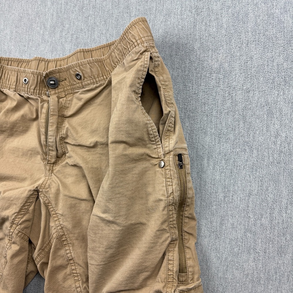 Vuori Shorts Mens 32 Brown Elastic Waist Utility Outdoor Hiking Trail Running - Picture 5 of 13